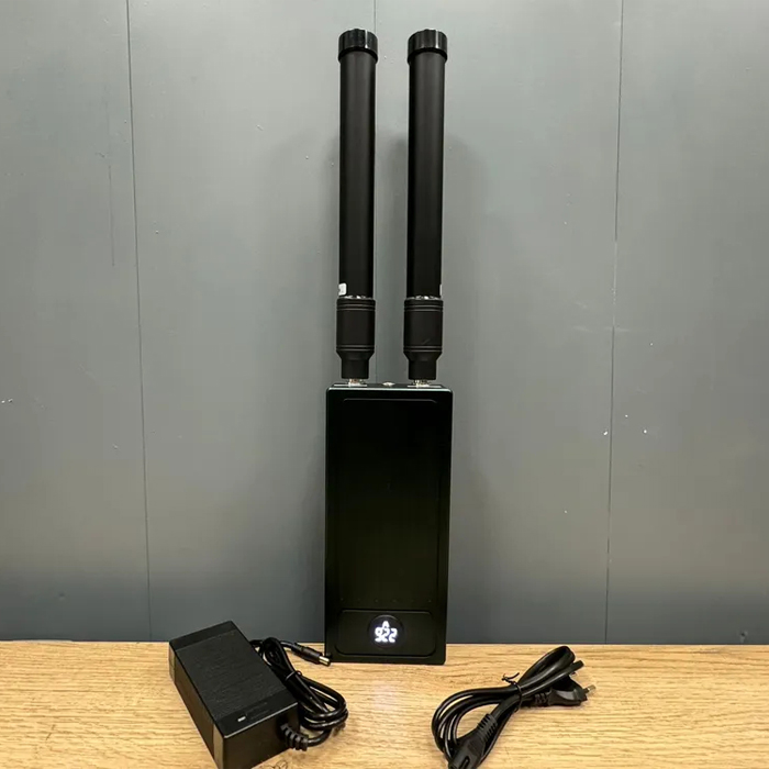 Dualband 400–600 MHz 600–800 MHz Drohnen Störsender 2x 5dBi Antennen