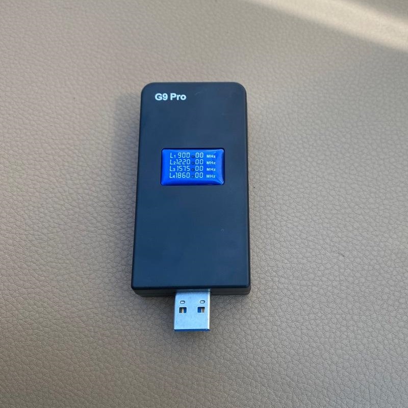 Cheap and compact anti tracking device
