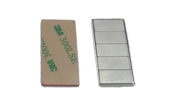 GPS tracker with 200-hour standby rechargeable battery