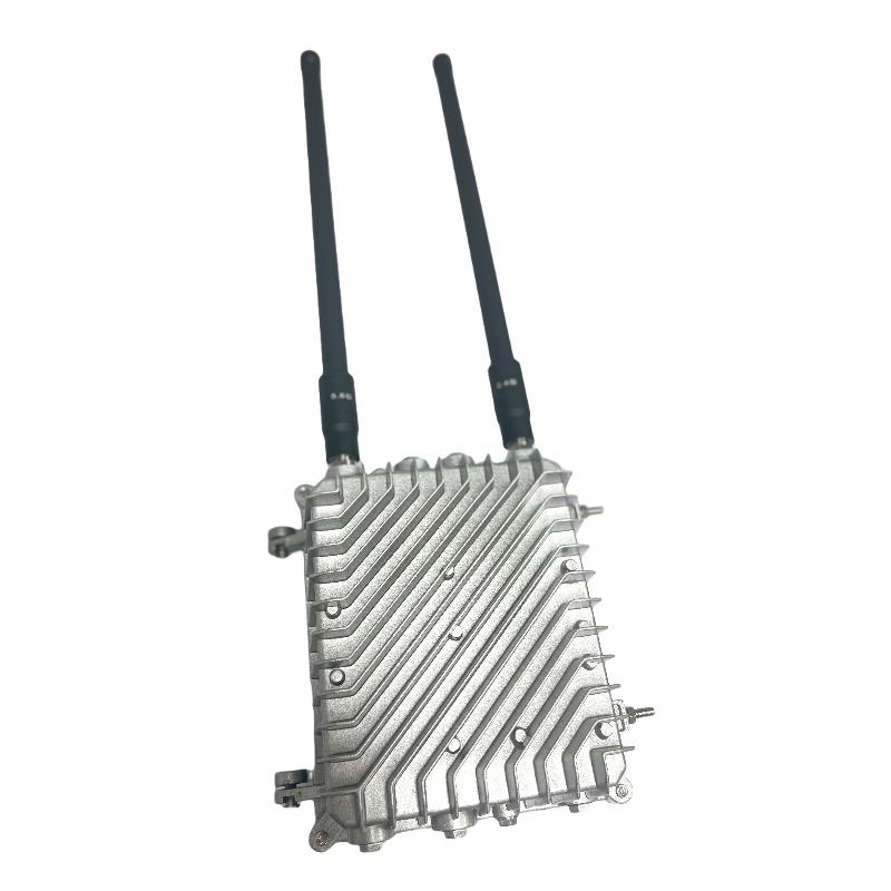 External N-type antenna connectors on portable UAV frequency jammer