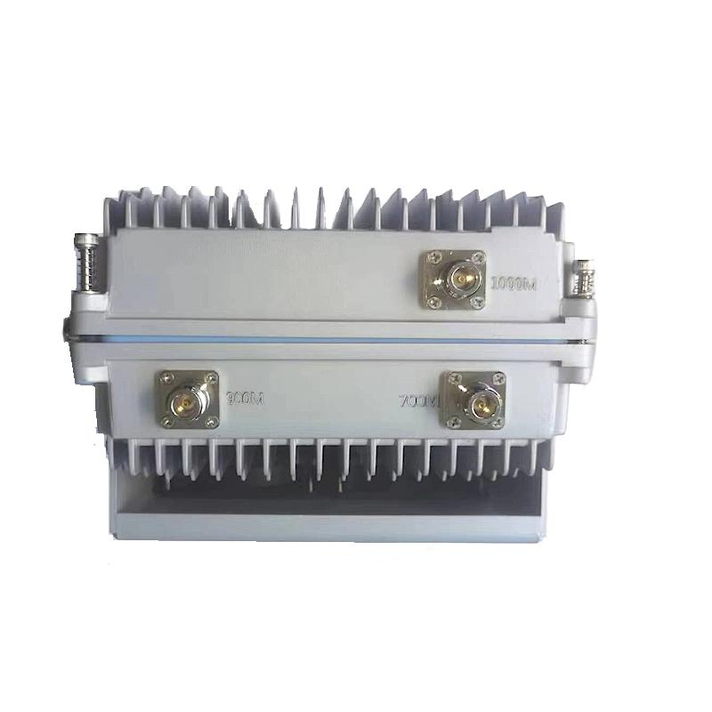 High power anti-drone signal blocker with fin heatsink cooling