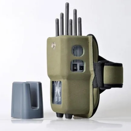 GSM jammer with ventilation openings and antenna protective covers