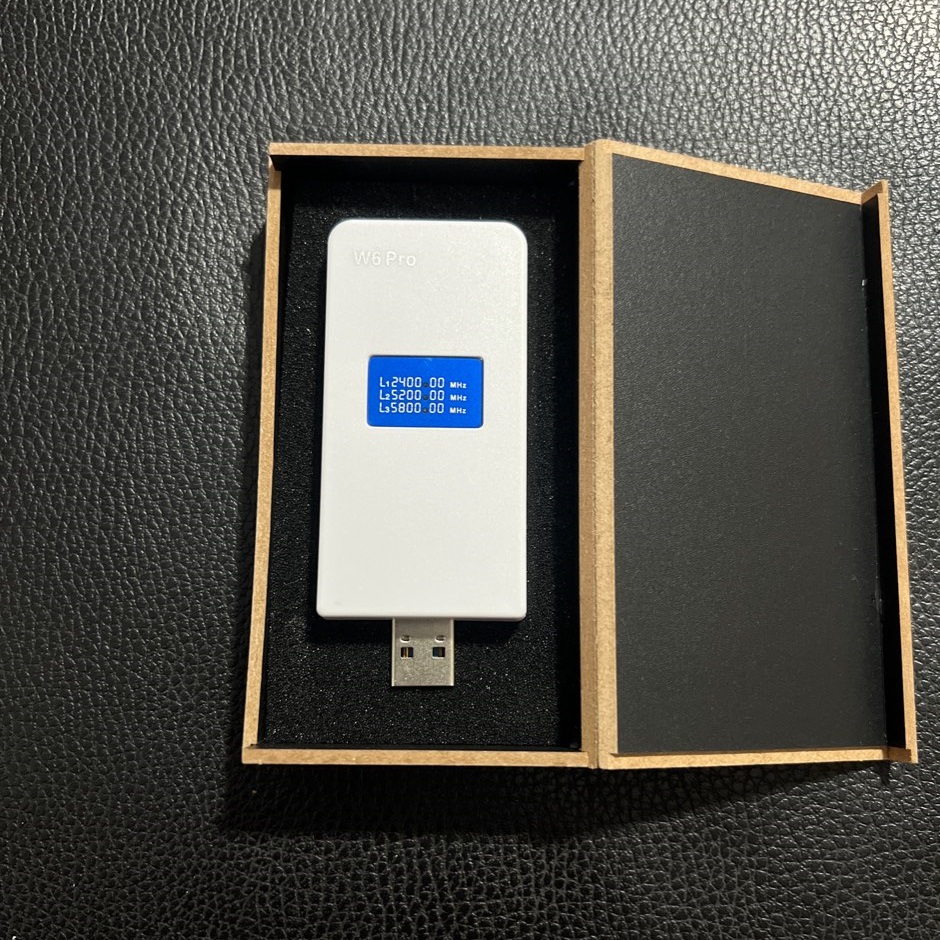 Mini WiFi Silencer's Package Contents